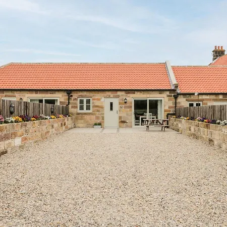 Shipswheel At Broadings Farm * ウィットビー