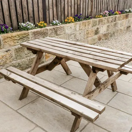 Shipswheel At Broadings Farm Whitby