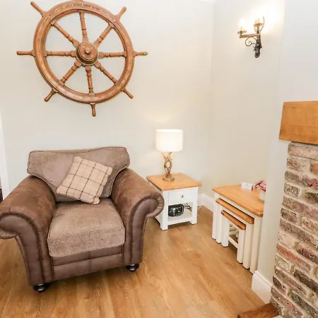 Shipswheel At Broadings Farm *